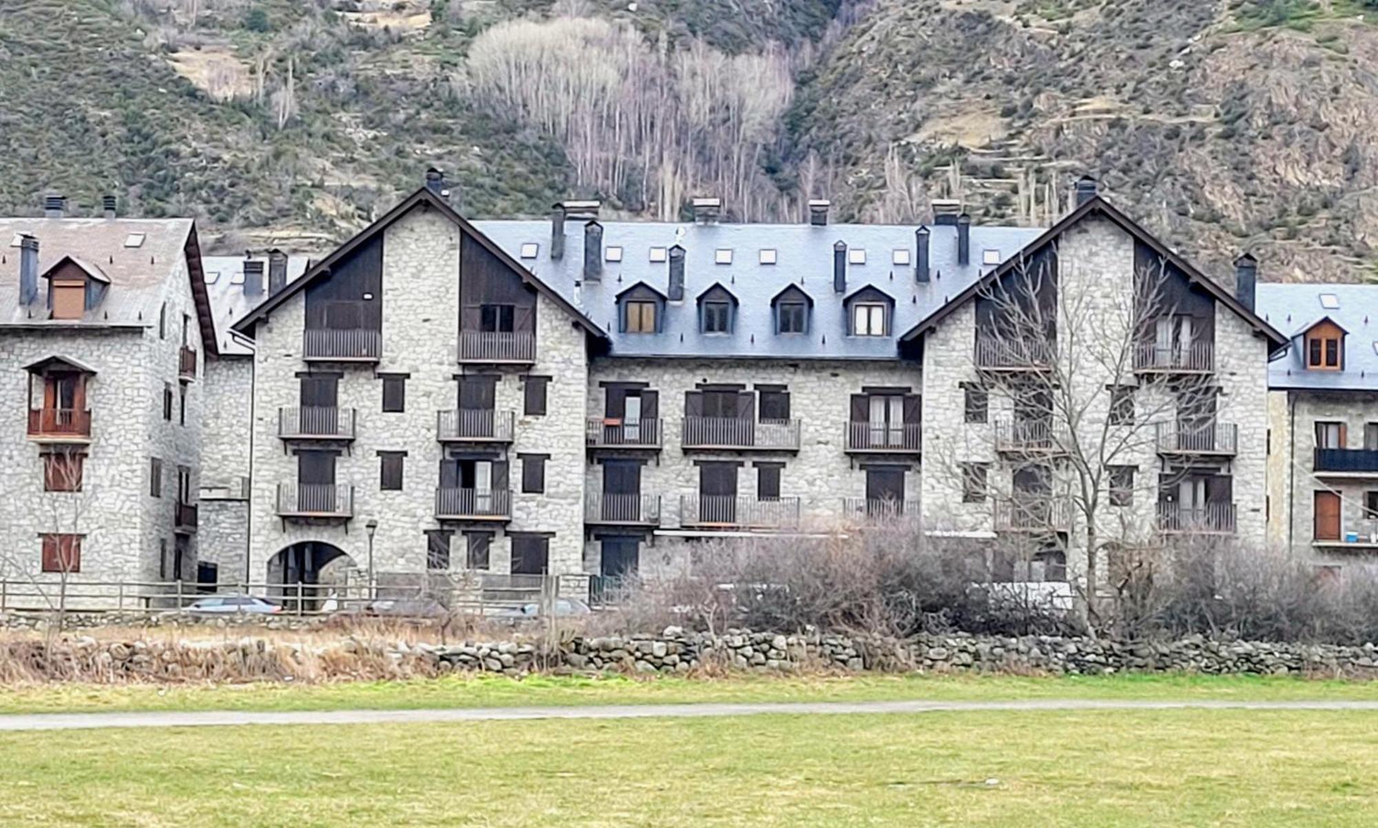 Apartamentos Nogueret Benasque Luaran gambar